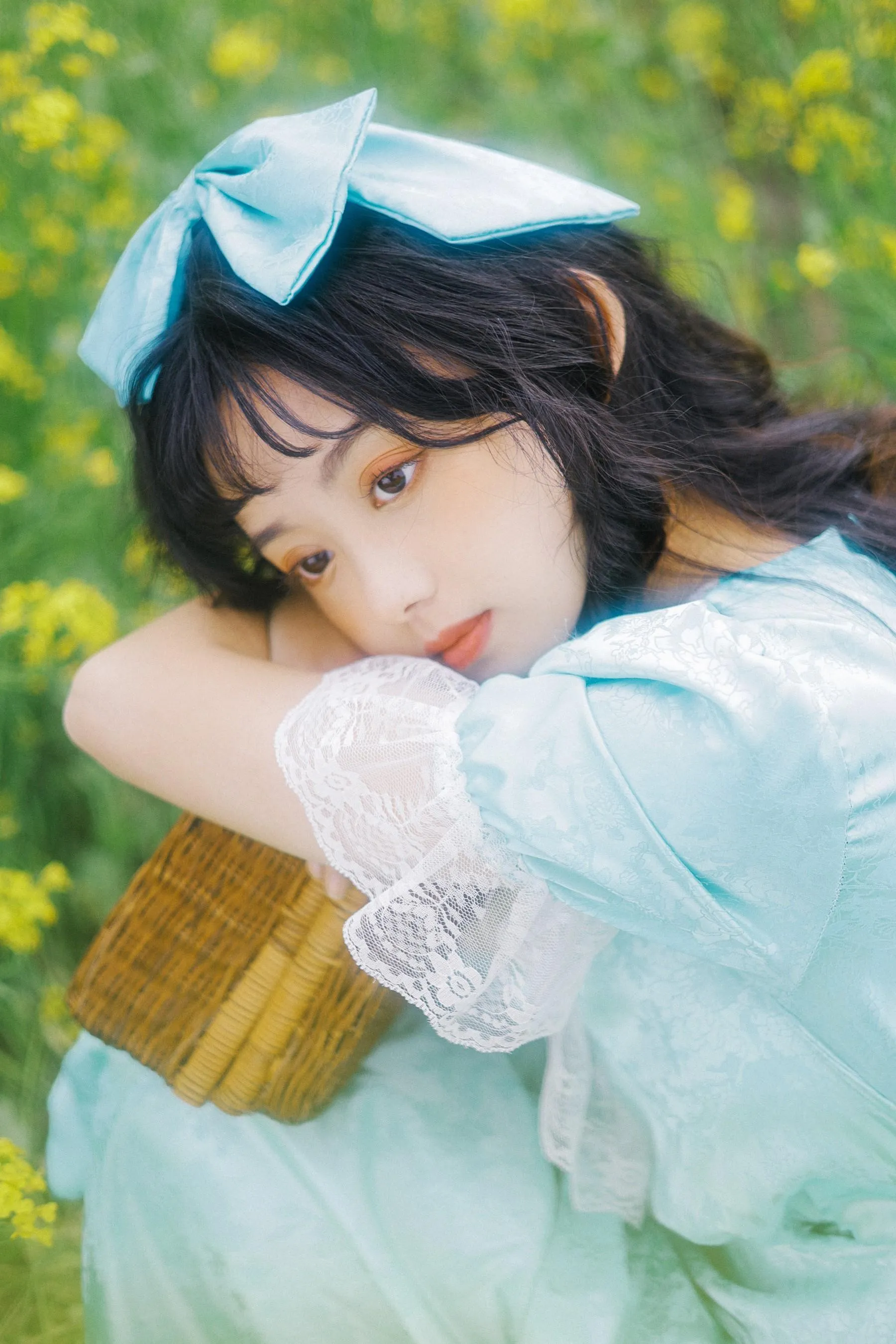 [艺图语] 2022.05.26 黄色花海 芊芊 [24P]插图2